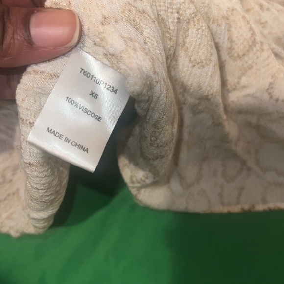 Tart Women's Snake Print Peplum Top size XS - Picture 6 of 6